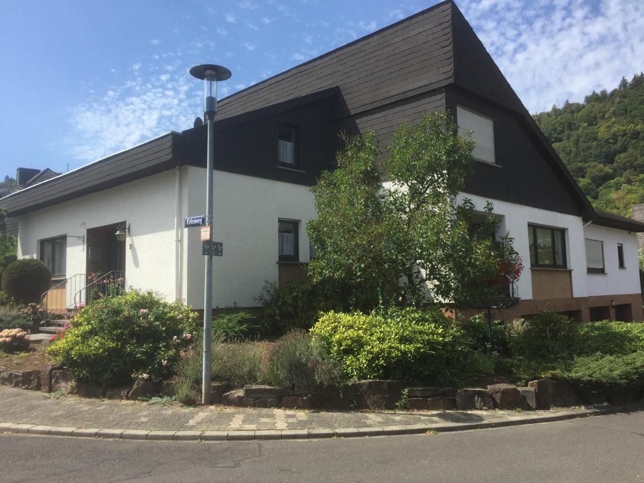 Gästehaus Steuer Bruttig-Fankel Exterior foto